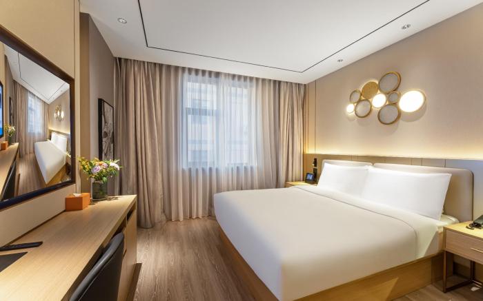 Orange Hotel Nanjing Hexi Golden Eagle