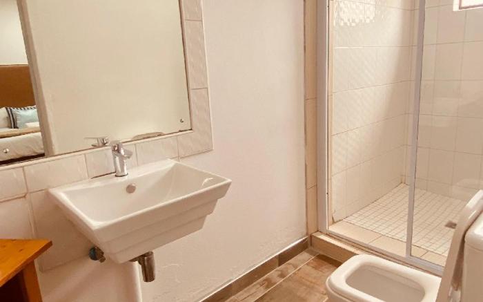 Adhara Hotel