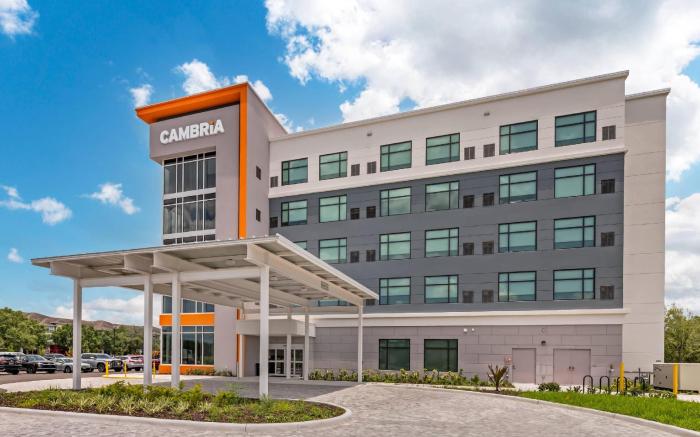 Cambria Hotel Tampa-Brandon