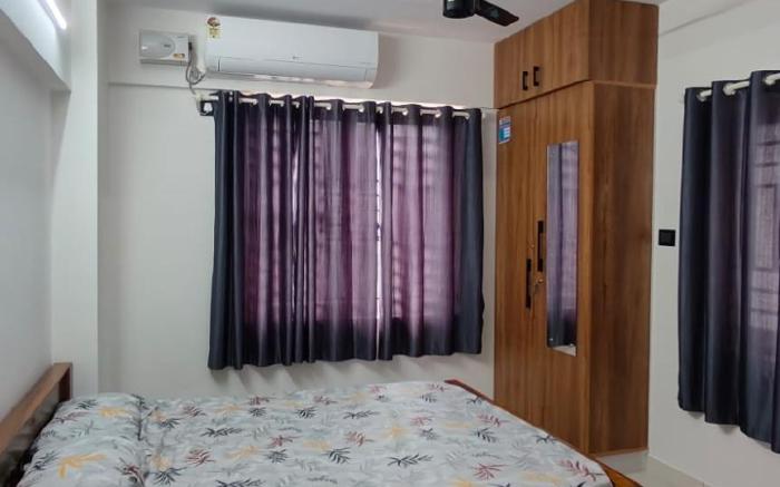 2BHK fully furnished new apartment in the town.