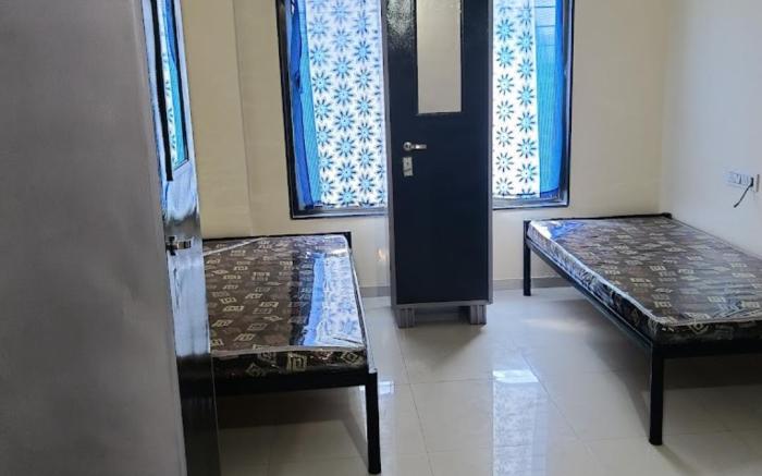 Aarya Guest House & PG
