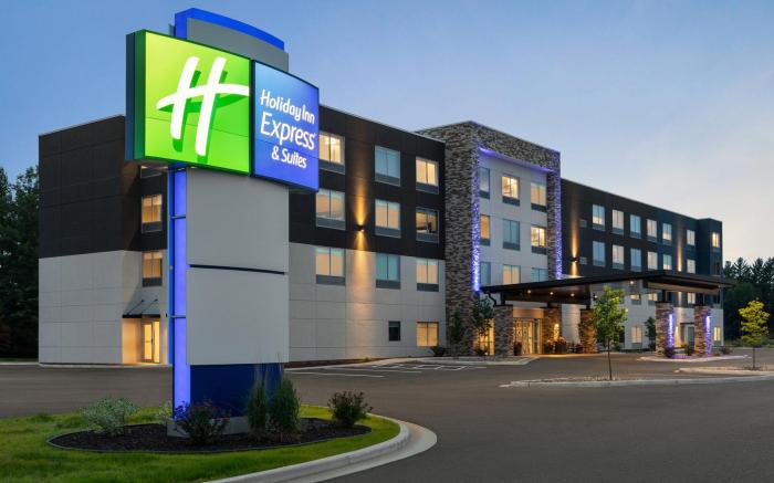 Holiday Inn Express And Suites Rhinelander By IHG