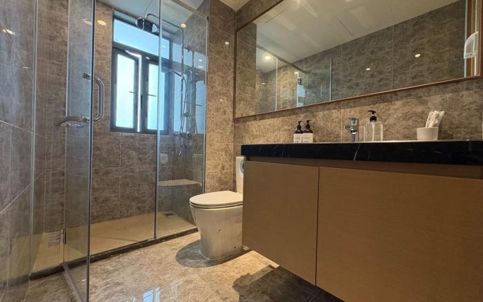 R&F Seine Region High Floor Comfy Studio NO TV
