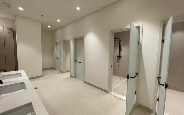 Damac Majestine  2 Bedroom - Manzar Holiday Homes