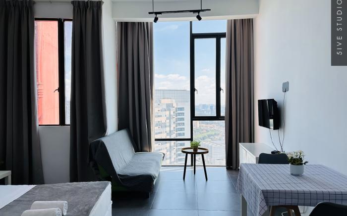Five Studio 5 @ Empire Damansara