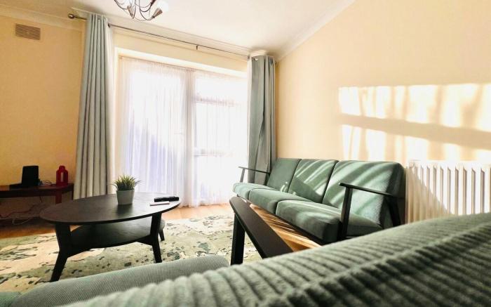 Modern two bedroom apartment near wembley stadium