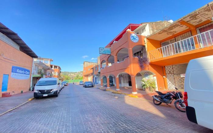 OYO Hotel Zihuatanejo Malibu