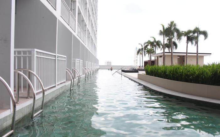 Penthouse Floor Overlooking Manila Bay