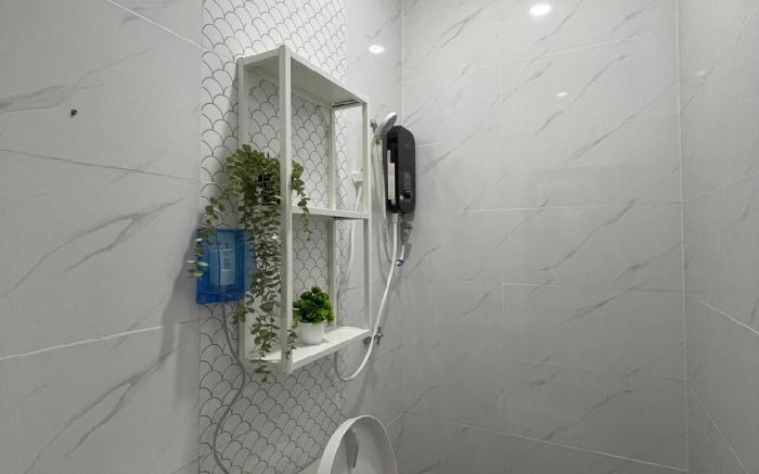 R7R2 Room2 | Rusa7 | Bathroom | #1min walk KSL