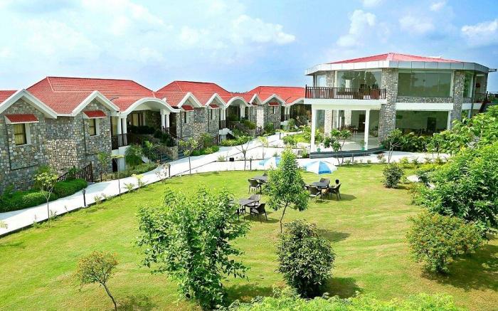 Crestmont Manral Resort Jim Corbett