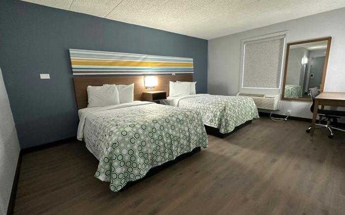 HomeTowne Studios Richmond, VA – W Broad St 