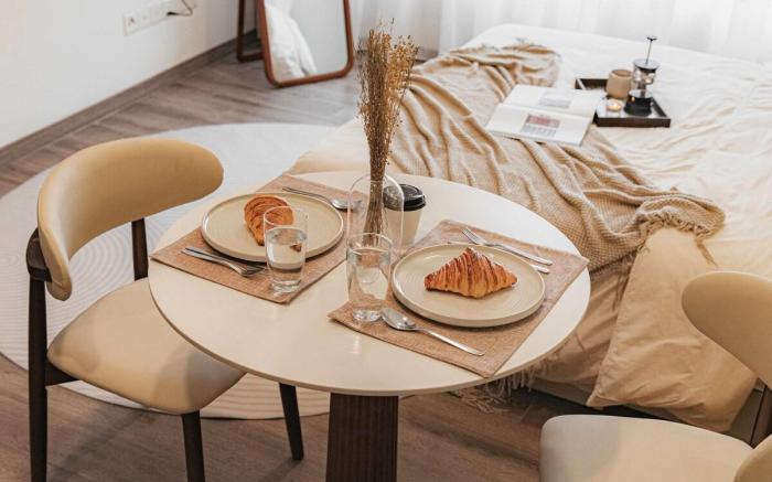 Tranquility in the Wind: A Refined & Cozy Retreat