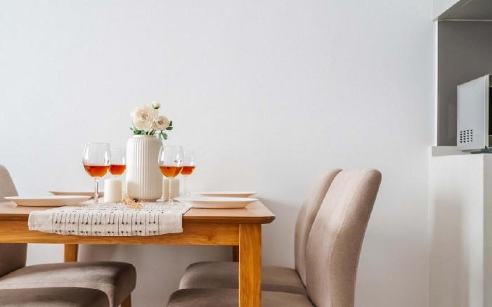 Serene Moments: Where Elegance Meets Simplicity