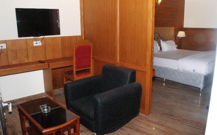 Hotel Raj