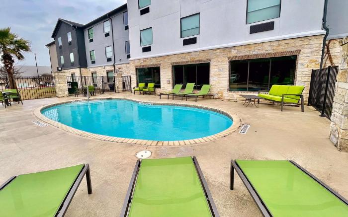 Hawthorn Extended Stay by Wyndham College Station South