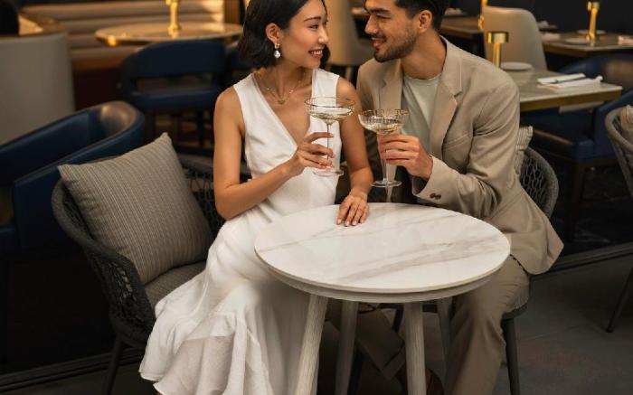 AZUR Legacy Collection Hotel