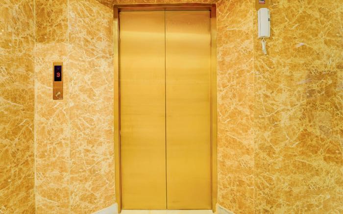 Super Townhouse Green Field Stadium Karyavattom