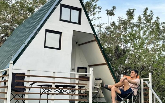 Noni & Banoni Camp Cafe (Teepee house)