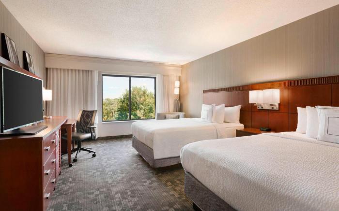 Courtyard by Marriott Bloomington Normal