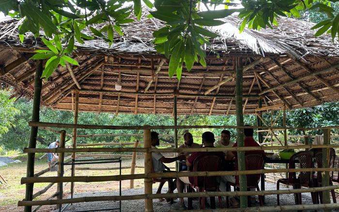 Jungle Farm House-Mud House 