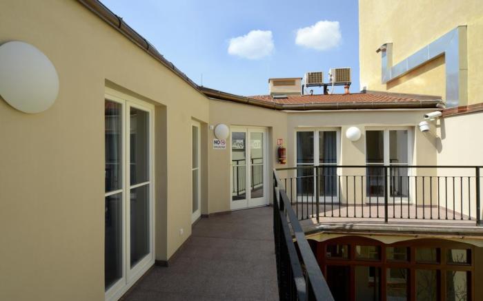 Safestay Prague Charles Bridge