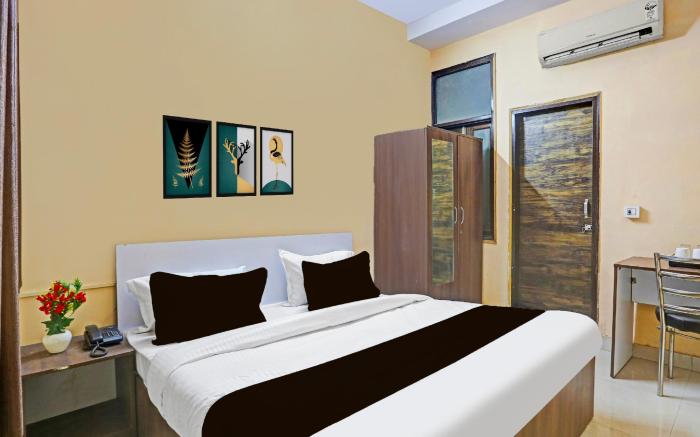 Super Hotel O Shalimar Bagh Max Hospital