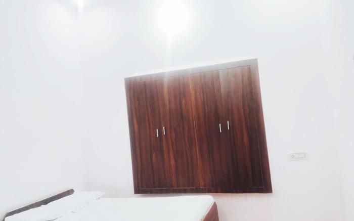 Ramashish Kutir