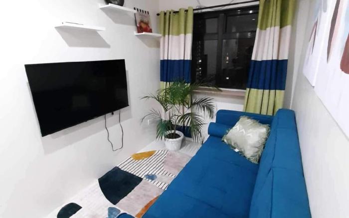 Midpoint Residences Netflix with Free Pool Access