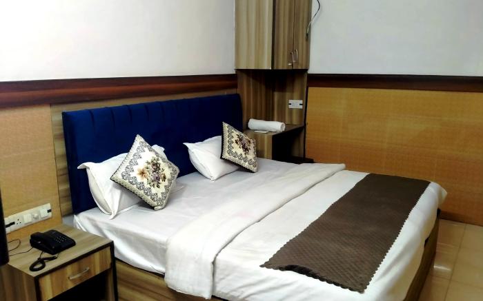 Hotel ashoka's rooms bar and banquet hall amritsar