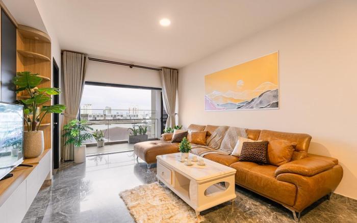 Huge 6 paxs apartment 2 bedroom at centre*poolgym