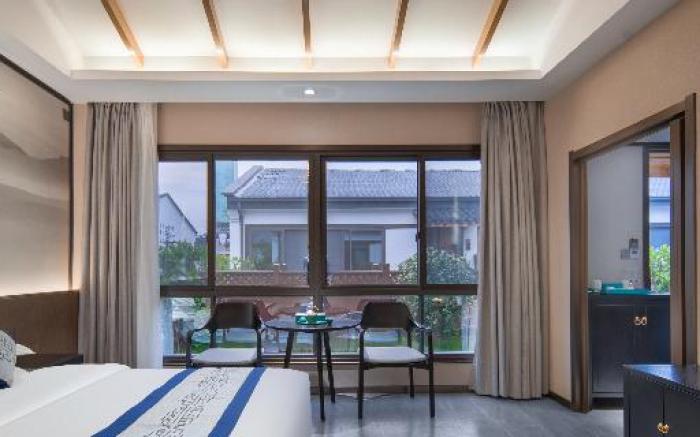 Kaiyuan Life Haitangyijiu Hotel