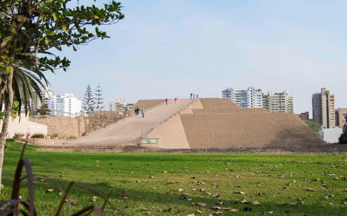 Pullman Lima San Isidro