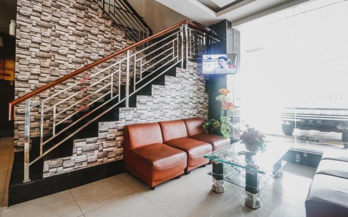 RedDoorz Plus near Universitas Negeri Makassar