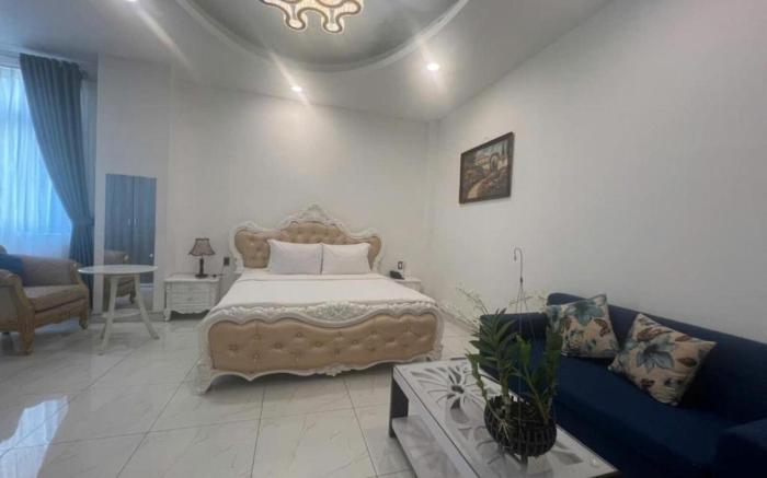 White Diamond Airport Hotel 