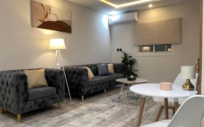 AQ 61 Rich flat for 4 adults with kitchen