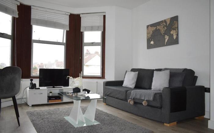 Modern 1 bedroom apartment in Hornchurch