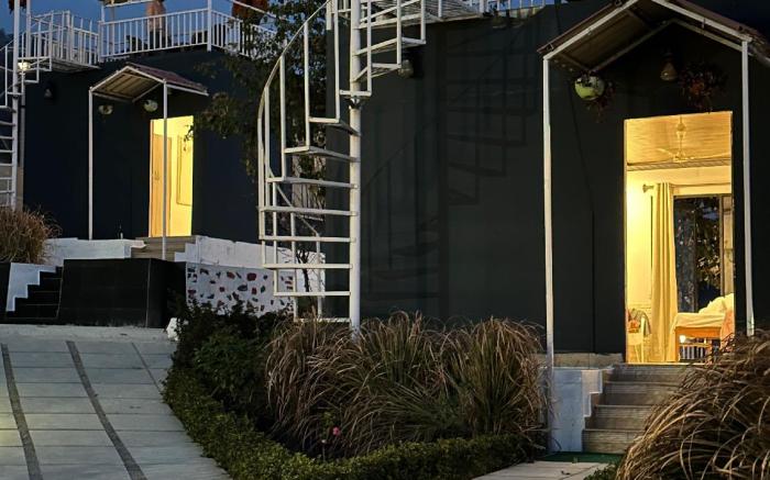 Glamping Heights Resort