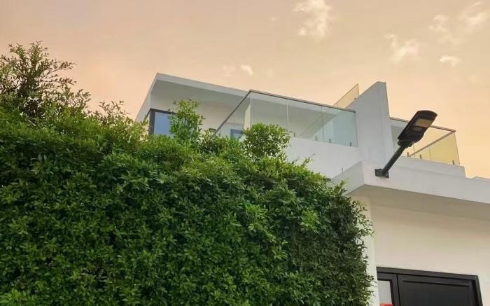 Youth Journey Six-Bedroom Pool Villa