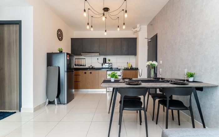 Edumetro 3BR2B FamilySuite 17