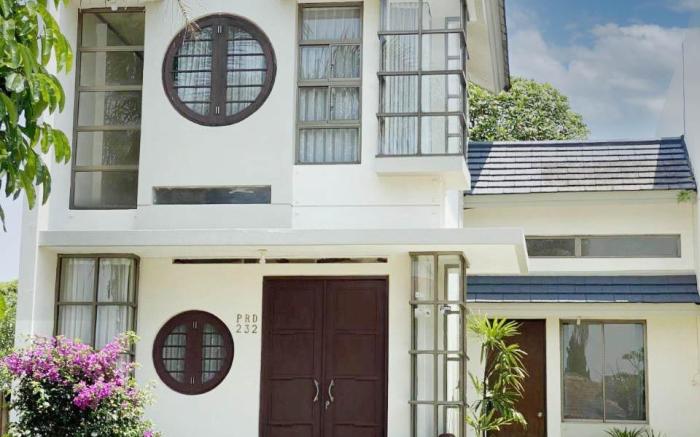 Puncak Resort Villa by Aryaduta