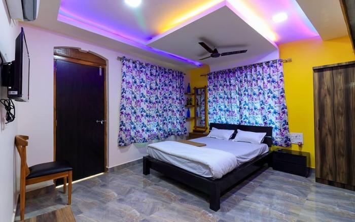 Vihang Hotel and Resort