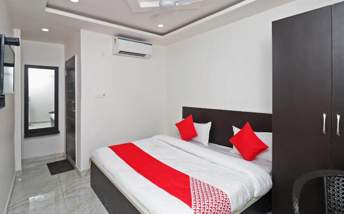 Super Hotel O R.c. Residency
