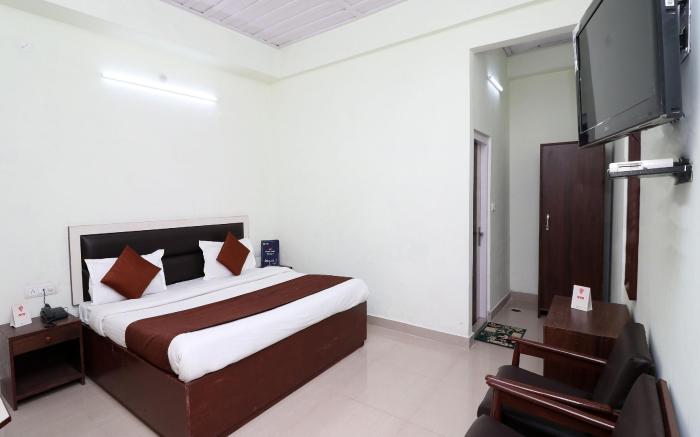 OYO 13908 Hotel India