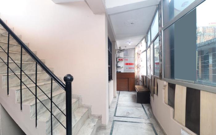 Hotel O Simran