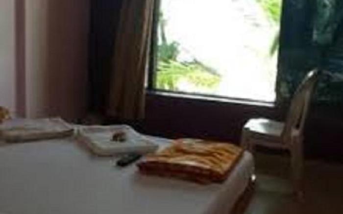 Seasons Beach Resort Malvan