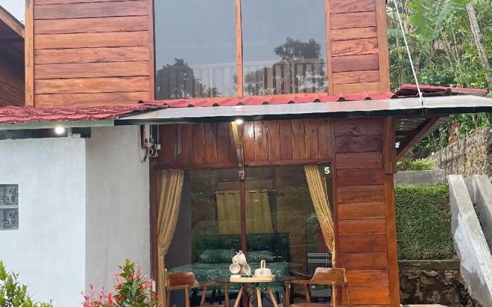 The Valley House Ci Dwi Resort