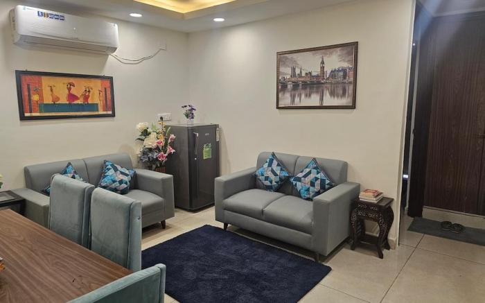 Ultra Luxury 1bhk Flat 1011 by Bliss Stay
