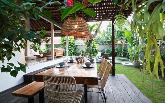Amazing villa Seminyak, huge garden Seminyaksquare