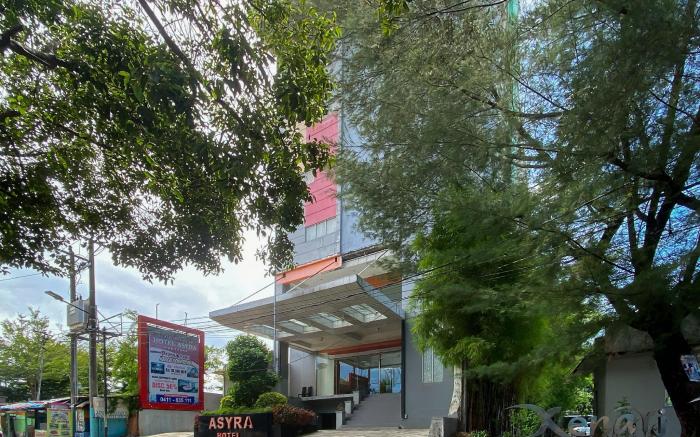 Urbanview Hotel Asyra Makassar