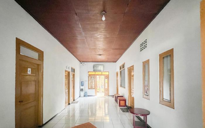 RedDoorz Syariah Near Agrowisata Tambi Dieng